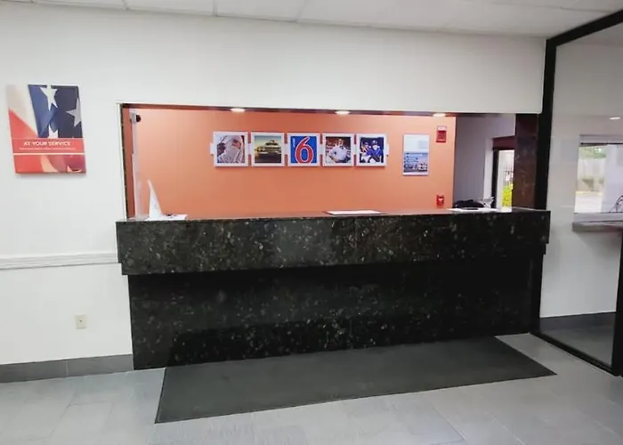 Motel 6-Memphis, Tn - Graceland