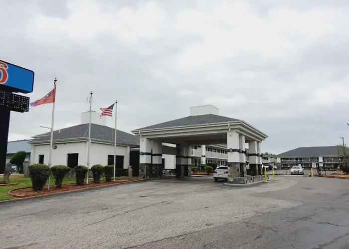 Motel 6-Memphis, Tn - Graceland